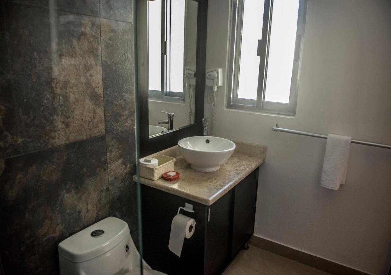 Sunrise 42 Suites By Holiday In Playa Playa del Carmen Esterno foto