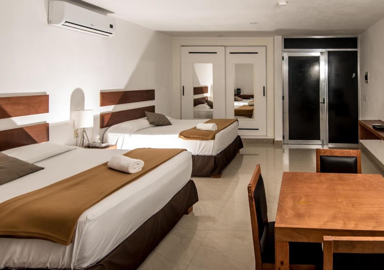 Sunrise 42 Suites By Holiday In Playa Playa del Carmen Esterno foto